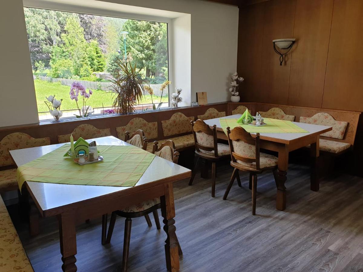 Haus Bergblick Fruehstueckspension Oberort エクステリア 写真