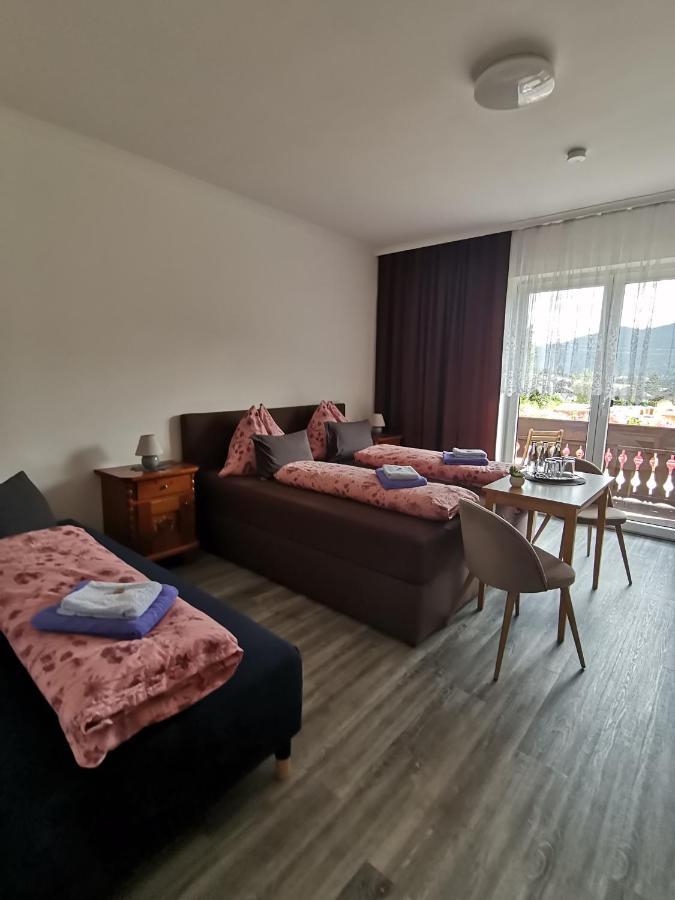 Haus Bergblick Fruehstueckspension Oberort エクステリア 写真